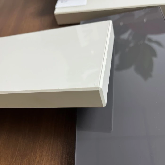 Bảng trưng bày nội thất acrylic