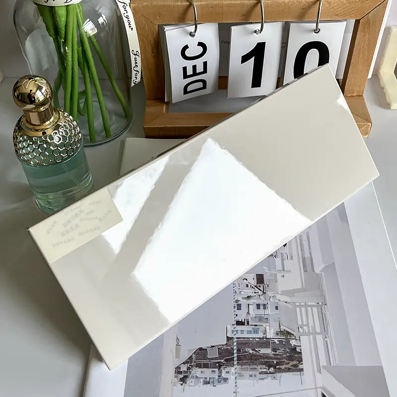 Bảng hoàn thiện gương acrylic