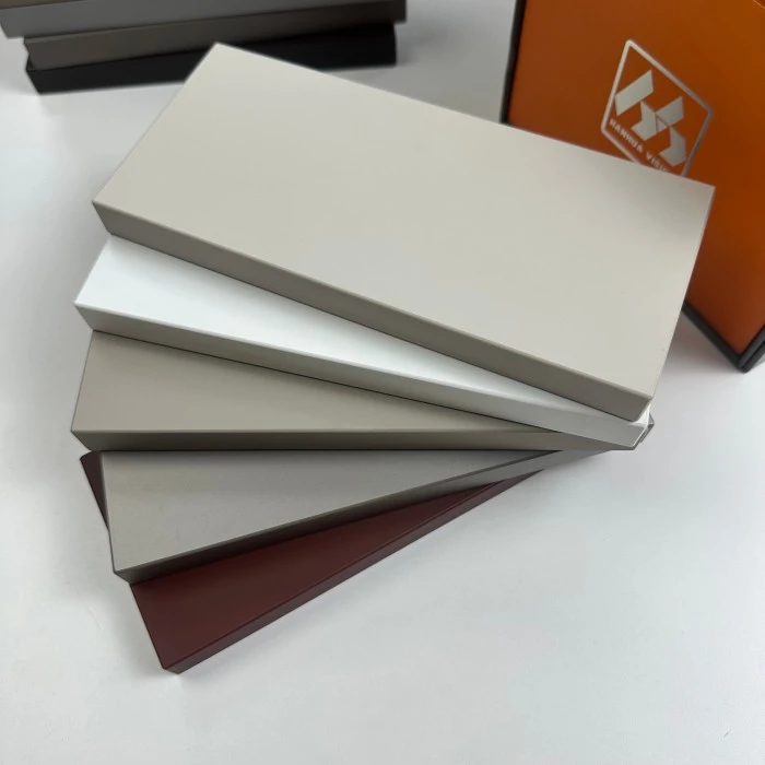Tấm phủ chống thấm PET mờ